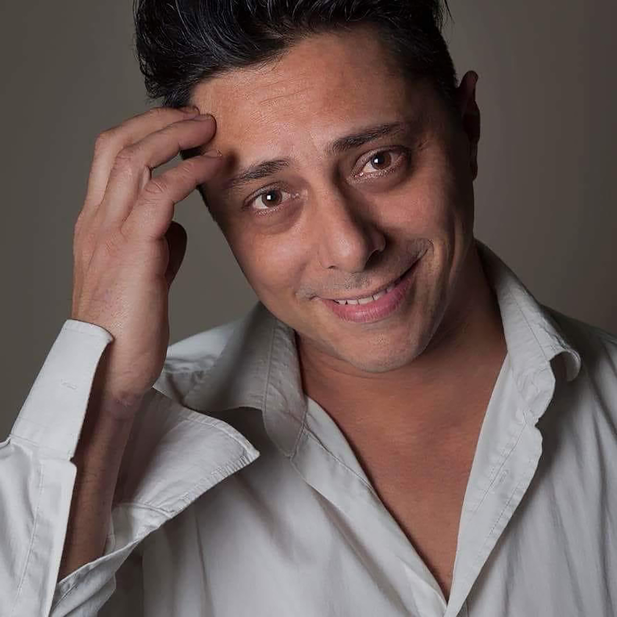 Davide La Rosa debutta al Teatro Agricantus con “Tristemente comico ...