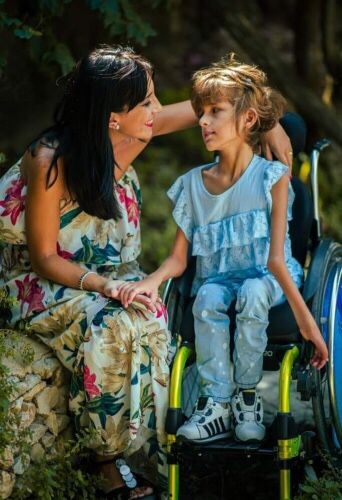 Questa immagine ha l'attributo alt vuoto; il nome del file è Nicole2_donazione.jpg
