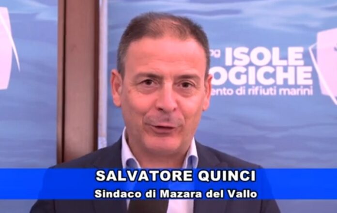 salvatore-quinci-sindaco-mazara-presidente-flag