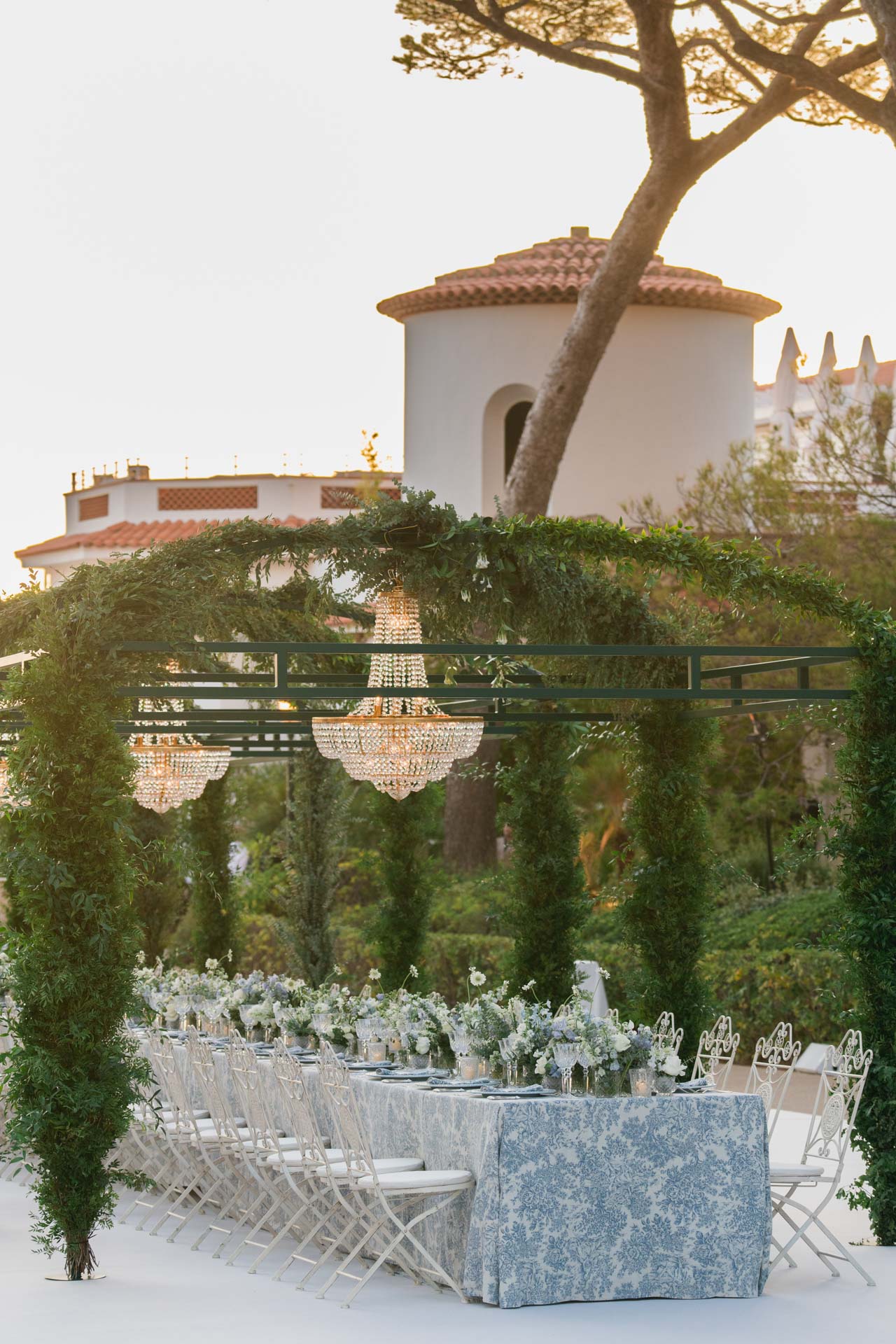 Rachel and Erez: A “Return to the Age of Elegance” on the French Riviera :: 117