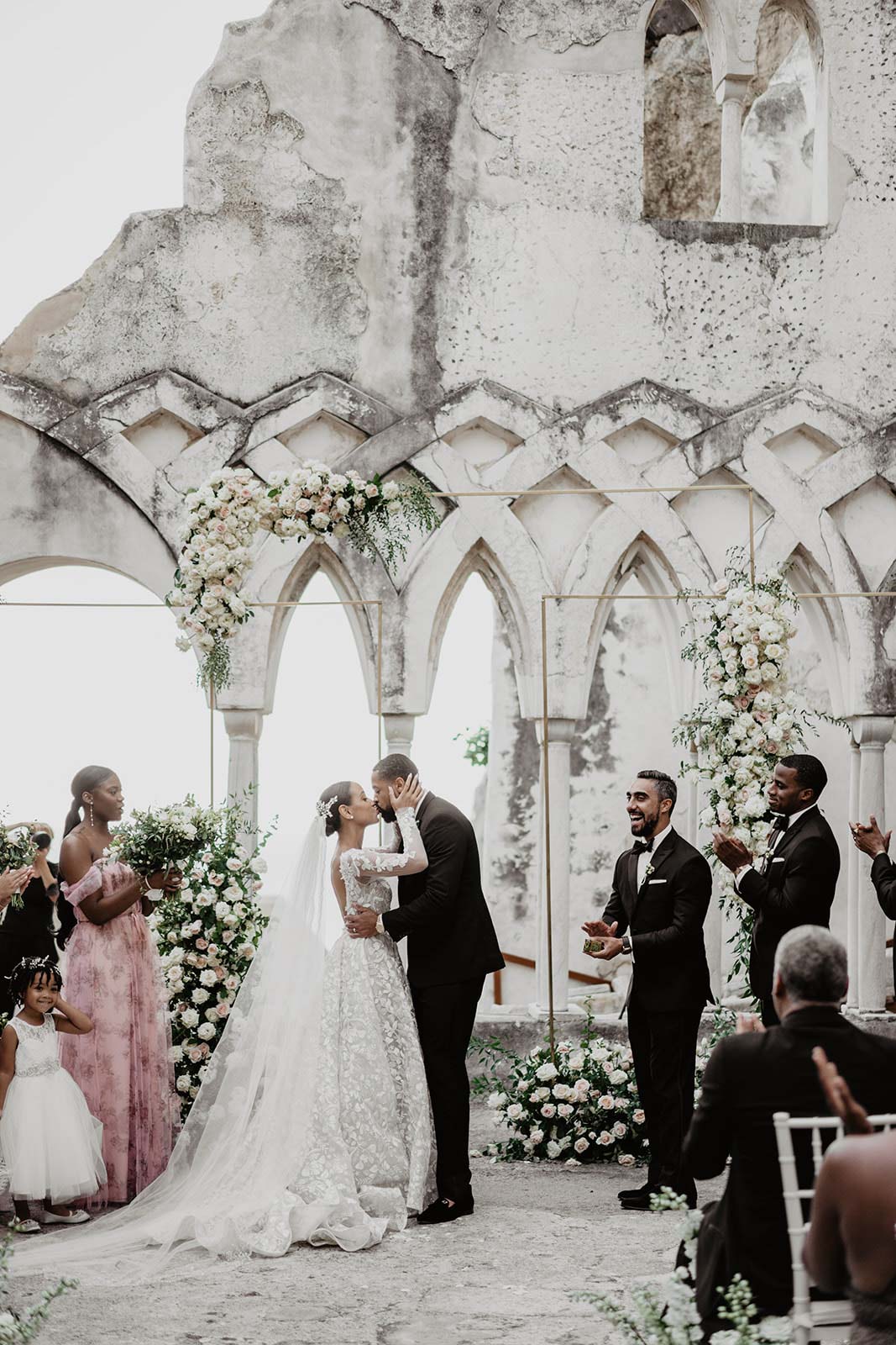 A stylish wedding in a historic cloister on the Amalfi Coast :: 21