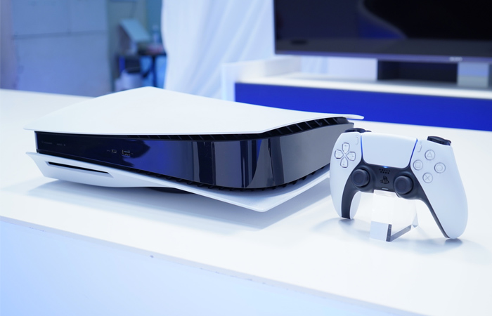 Gli youtuber giapponesi provano la PlayStation 5: ecco i video