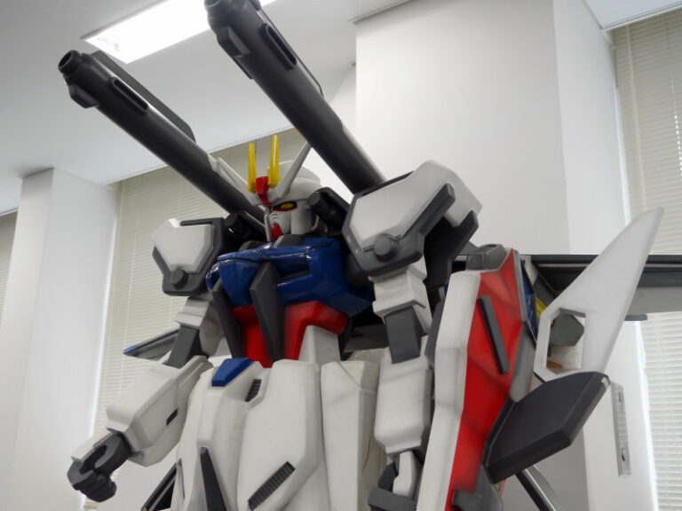 La fabbrica di Gunpla di Bandai installa pannelli solari e riduce le emissioni annuali di CO2 di 130 tonnellate
