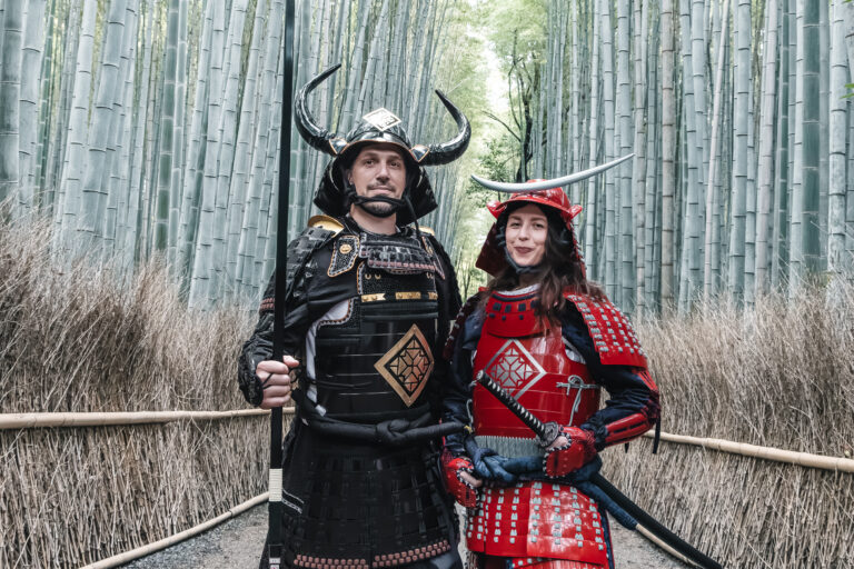 A Kyoto un’esperienza unica: diventa un samurai e gira il tuo film d’azione tra i paesaggi di Arashiyama