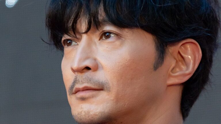 Kenjirō Tsuda cita TikTok per il presunto uso non autorizzato della sua voce tramite IA