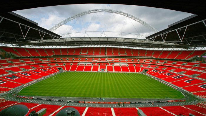 10 – Wembley Stadium, Inghilterra, capienza 90.000