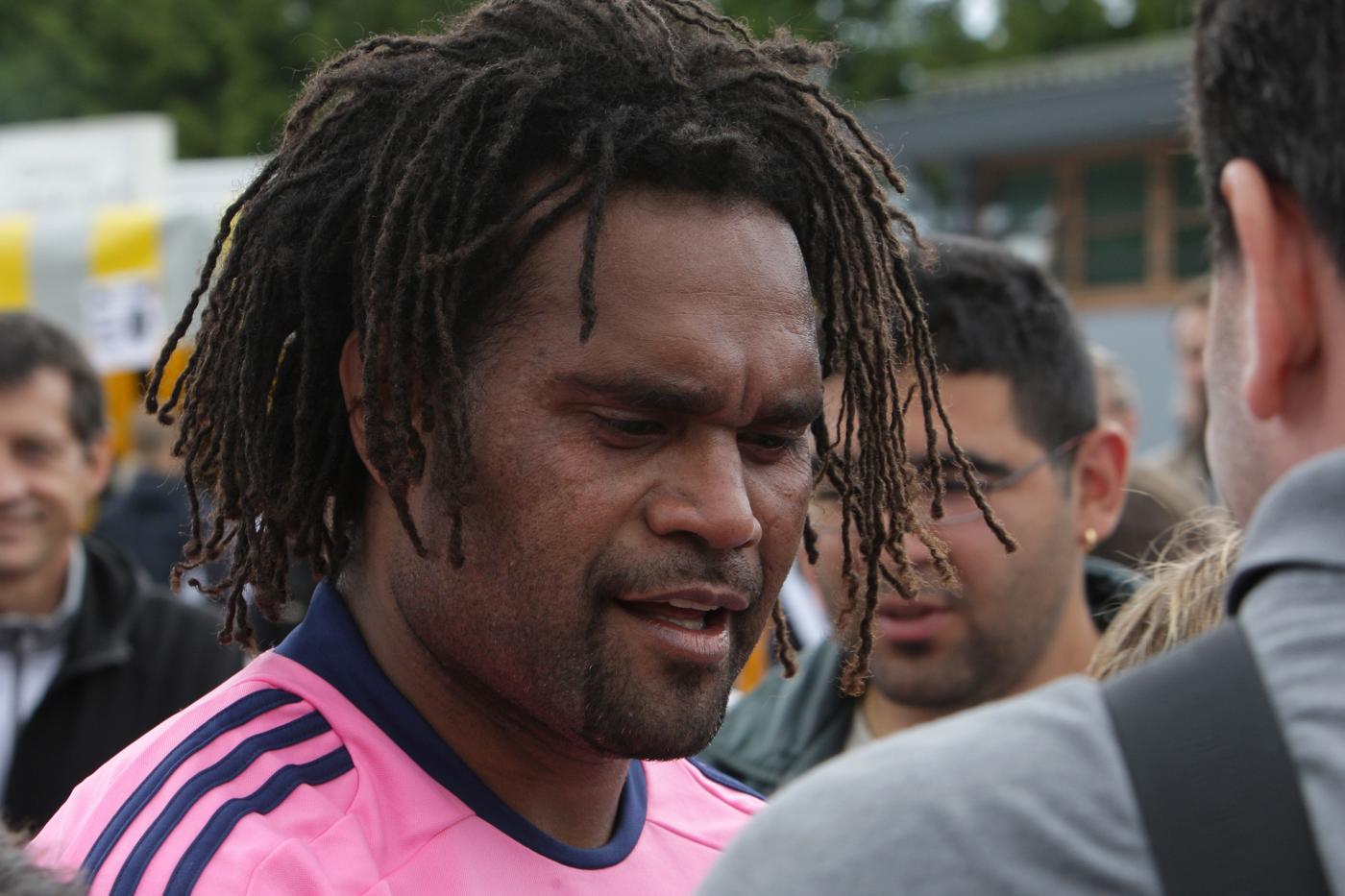 Karembeu e quella carriera… mancata: “sarei potuto diventare un attore  porno”