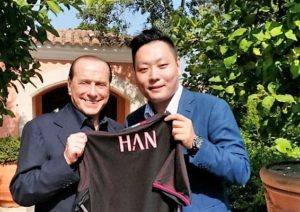Berlusconi e Han Li 