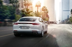 Porsche-Panamera_4_E-Hybrid-2017-1280-04
