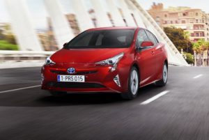 Toyota Prius Plug-in (10)