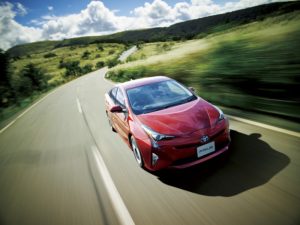Toyota Prius Plug-in (7)
