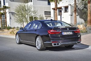 Bmw M760Li xDrive (4)