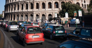 roma-colosseo-traffico