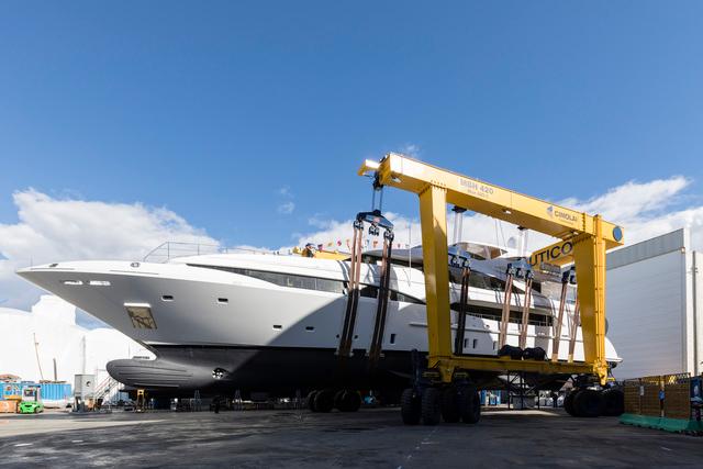 Mangusta Oceano46