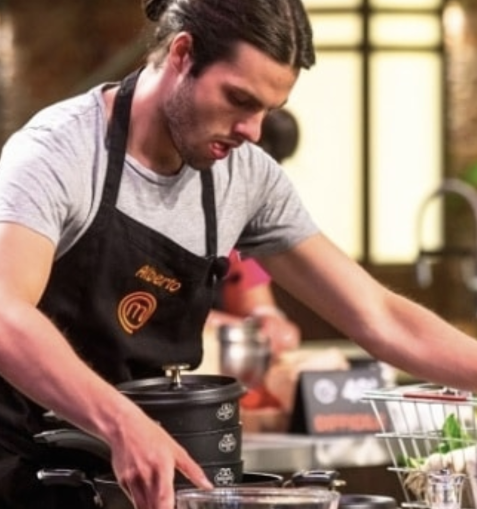 ALBERTO MENINO/ Video: Rischia, ma alla fine conquista il grembiule. Sono  determinato (Masterchef Italia 7)