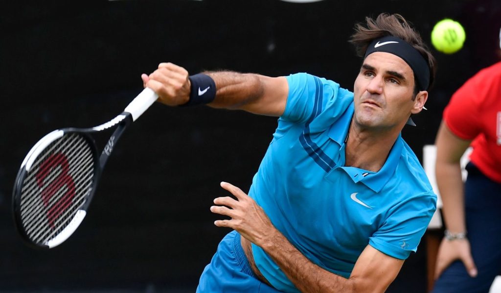 Tennis, Roger Federer vince a Stoccarda: è il titolo numero 98Tennis, Roger Federer vince a Stoccarda: è il titolo numero 98
