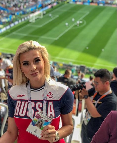 Mondiali Russia 2018 La Sexy Tifosa Russa Alena Gallery