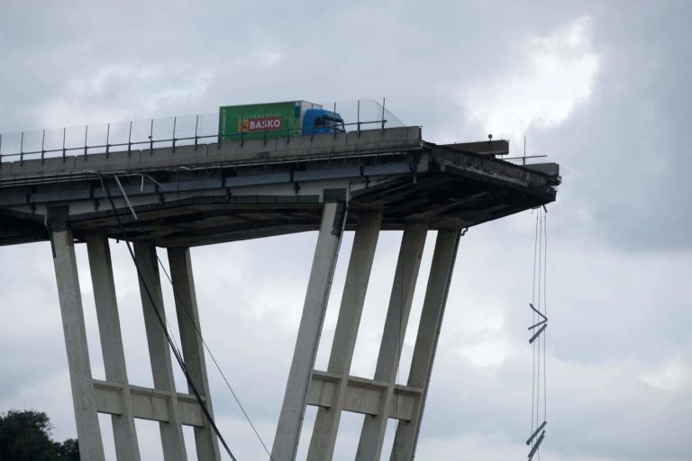 crollo ponte genova