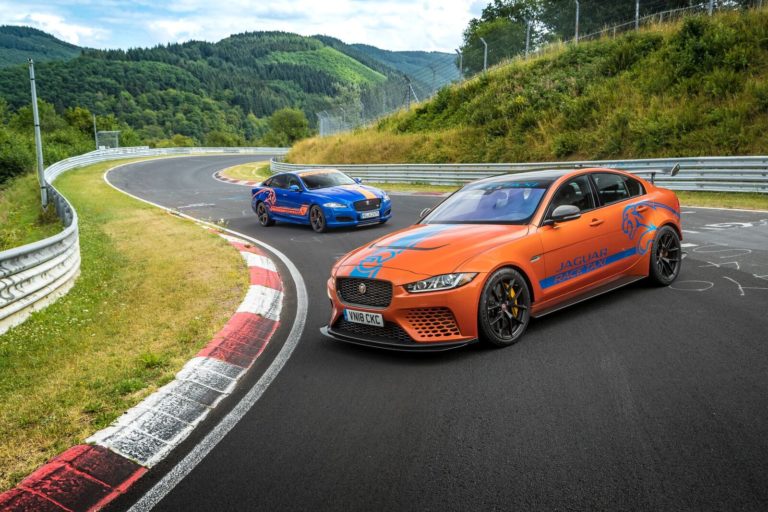 Taxi! Experience Jaguar XE SV Project 8