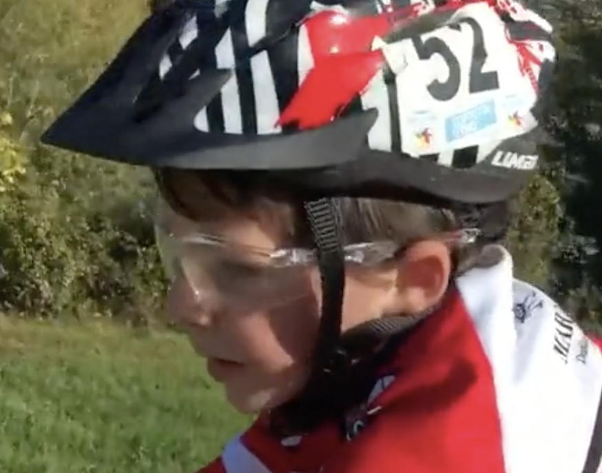 bambino ciclista