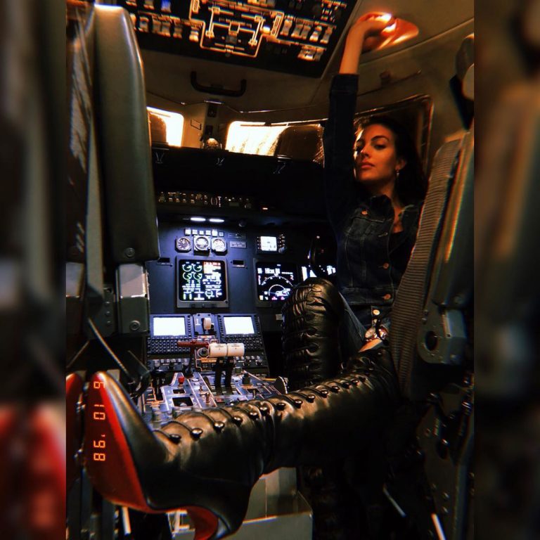 georgina rodriguez aereo privato