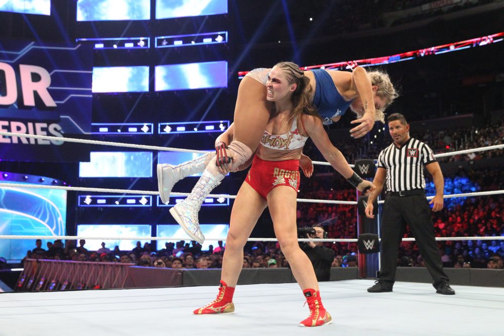 Charlotte Flair vs Ronda Rousey (12)