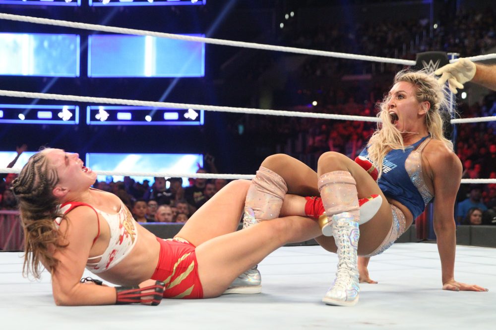 Charlotte Flair vs Ronda Rousey (12)