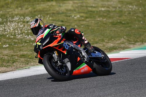 aprilia RSV4 X