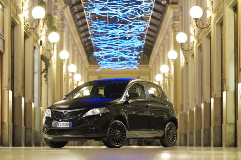 Lancia_Ypsilon_01