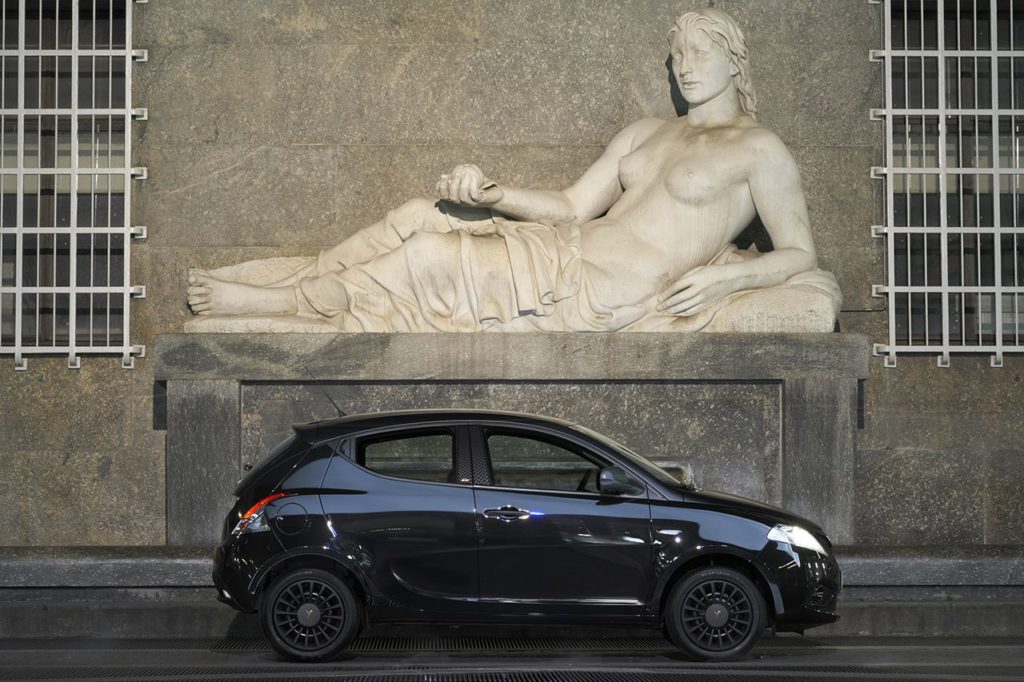 Lancia_Ypsilon_01