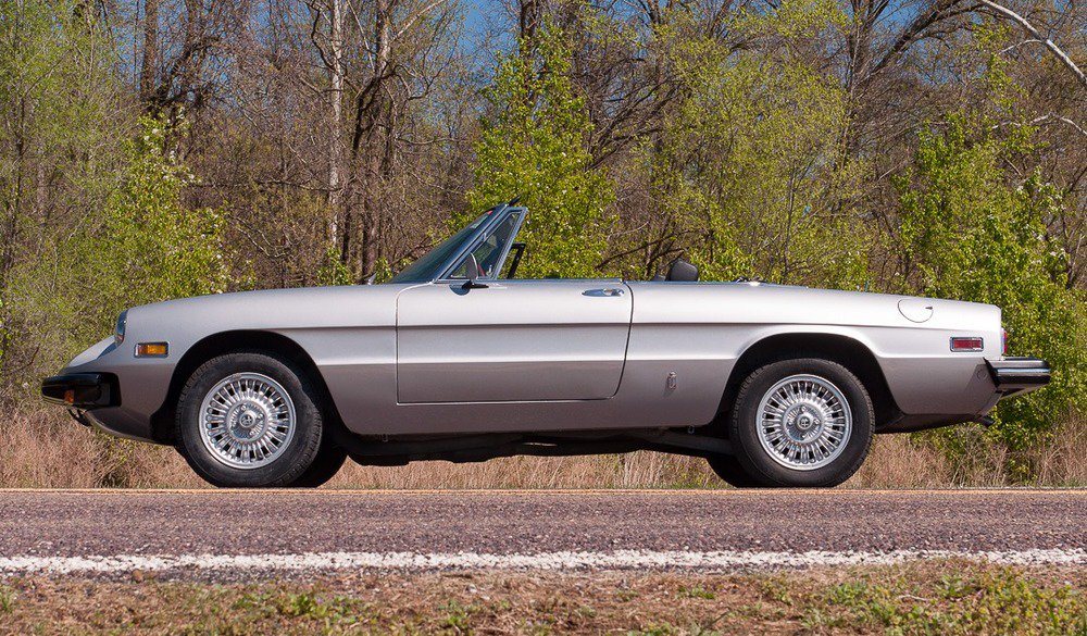 alfa romeo spider 1976