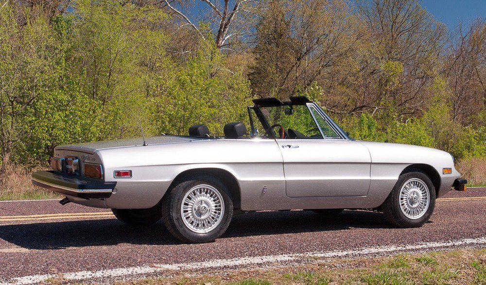 alfa romeo spider 1976