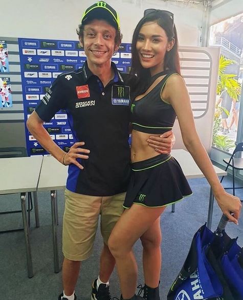 GRID GIRL VALENTINO ROSSI THAILANDIA