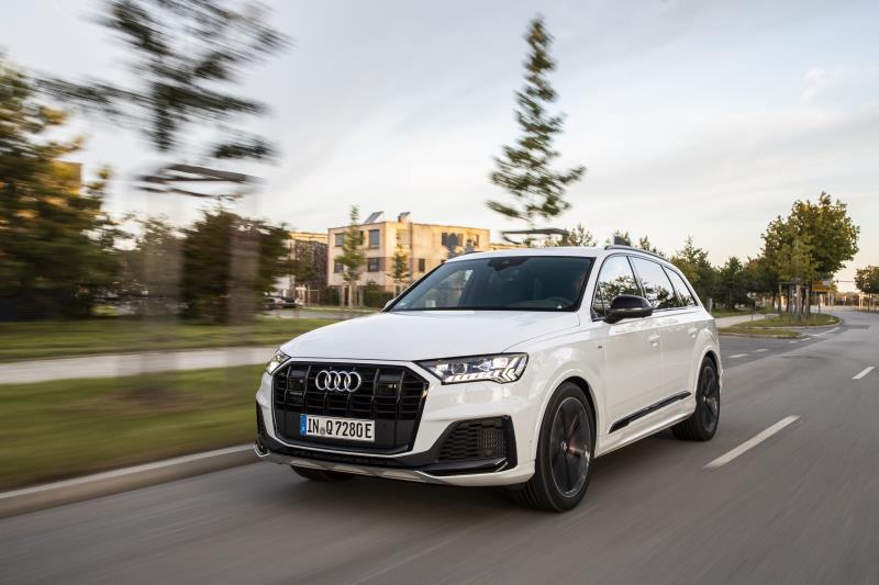 Nuova Audi Q7 TSFI e quattro