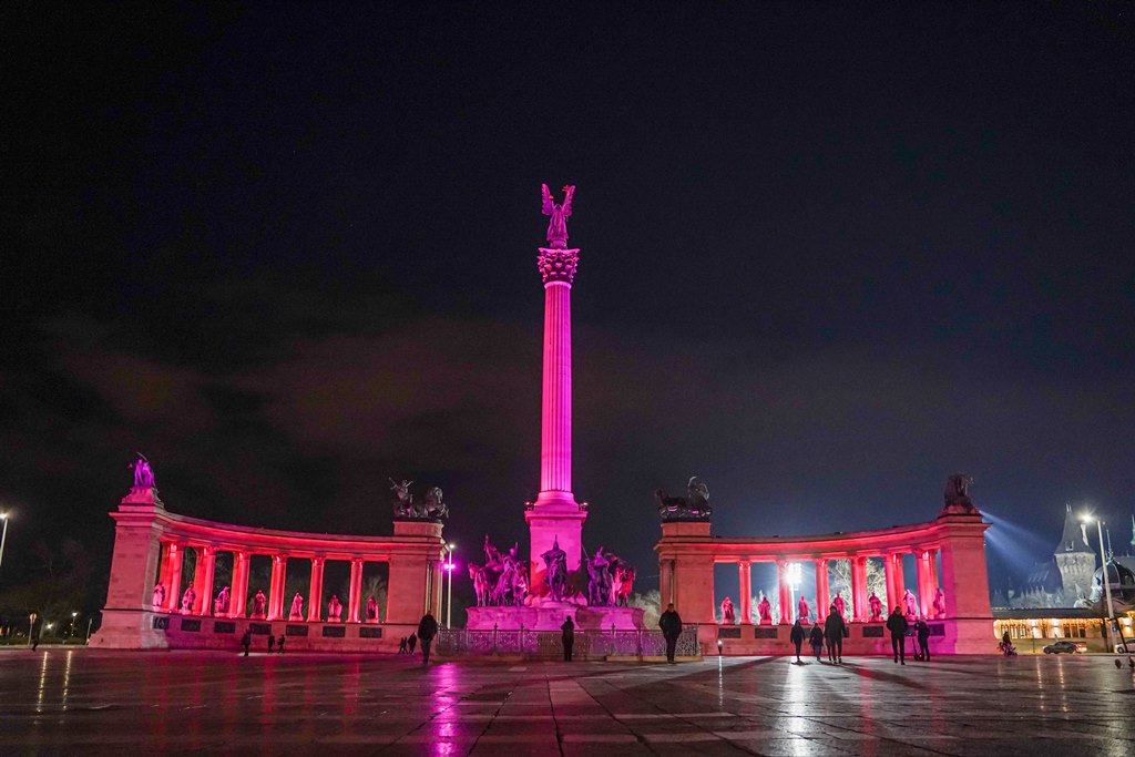 tappe giro d'italia illuminate rosa