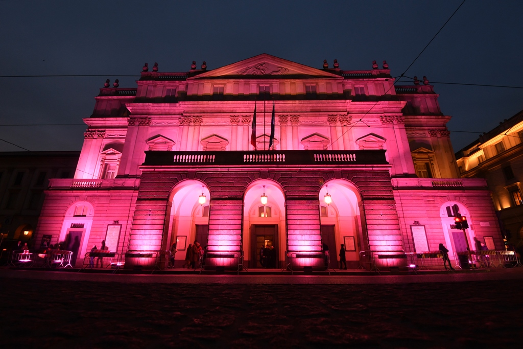 tappe giro d'italia illuminate rosa