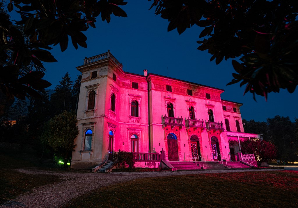 tappe giro d'italia illuminate rosa