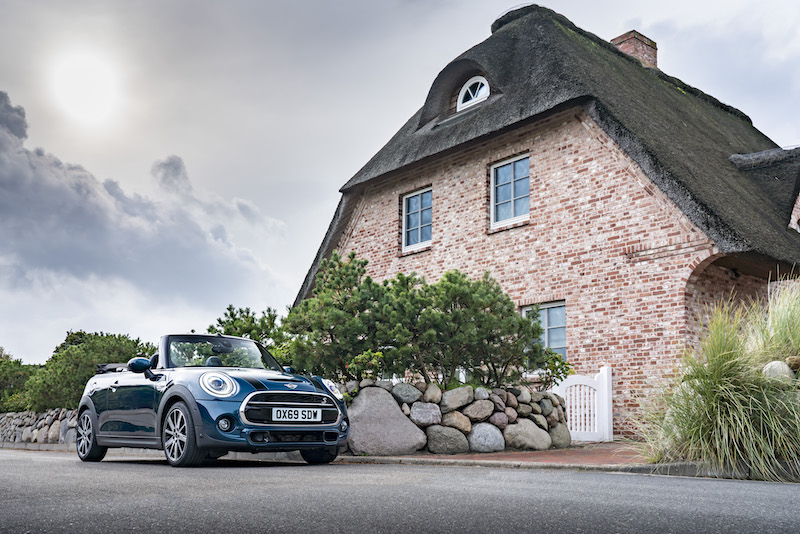 MINI Cabrio Sidewalk