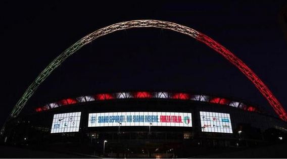 Wembley Stadio messaggio Italia