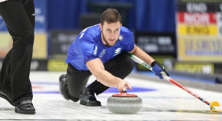 Amos Mosaner Curling