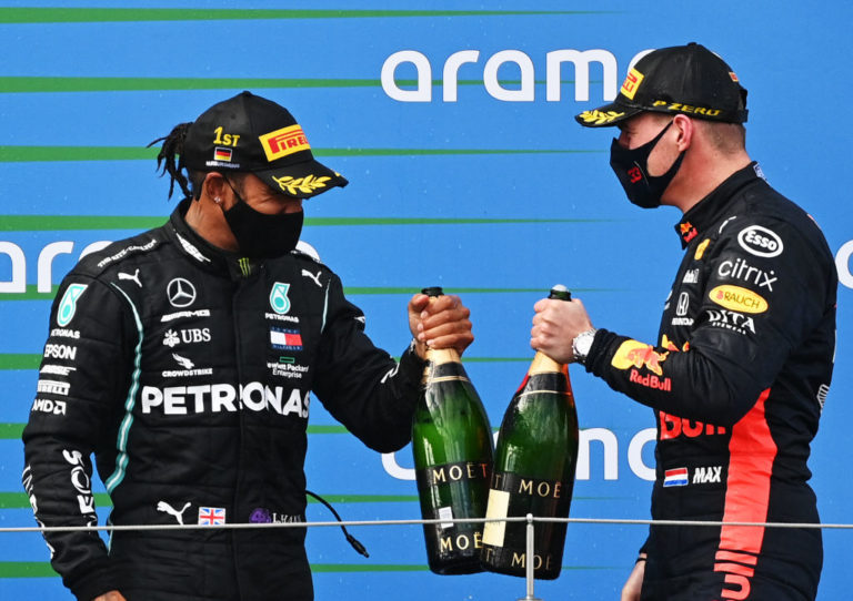 Hamilton e Verstappen