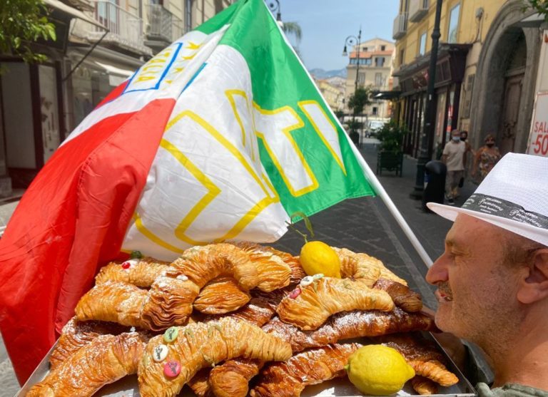 sfogliatella a giro