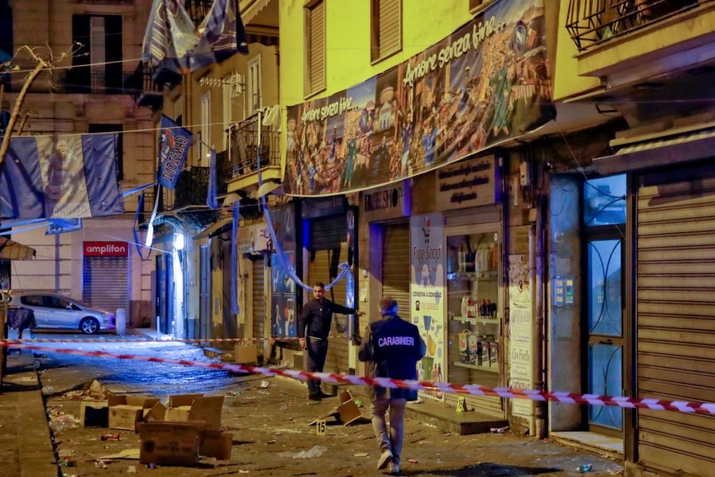 morto festa Napoli