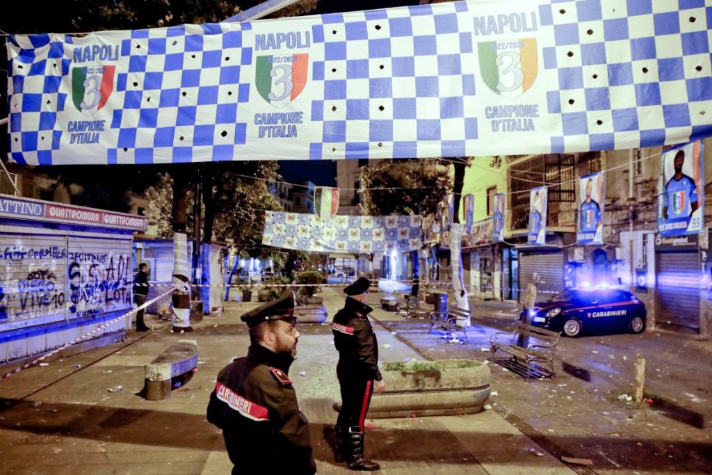 morto festa Napoli