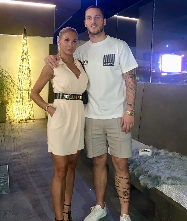 moglie arnautovic