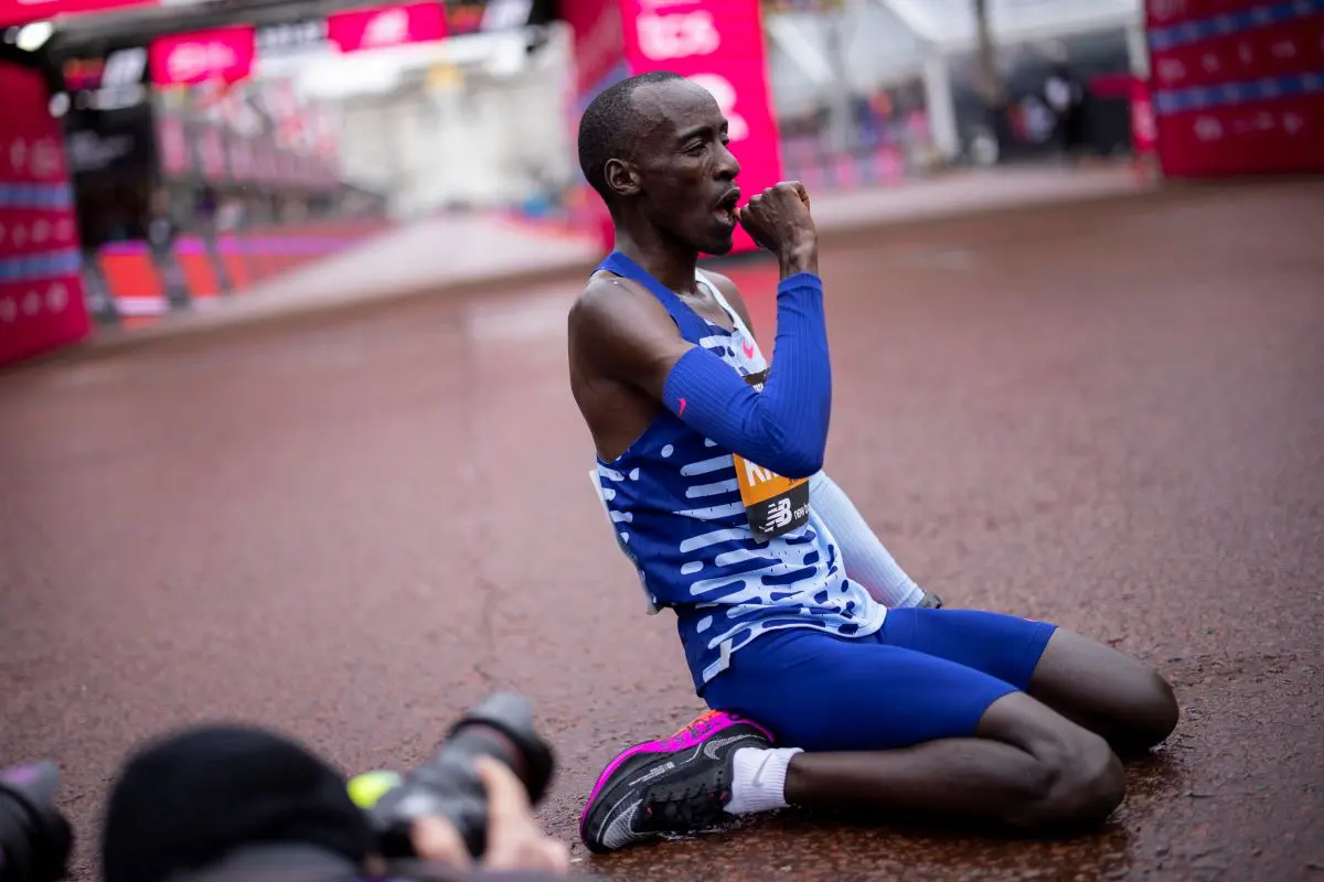 Grave Lutto Nellatletica Kelvin Kiptum è Morto A 24 Anni In Un Incidente Stradale 8172