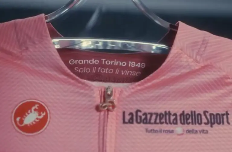 Maglia rosa Giro Italia 2024