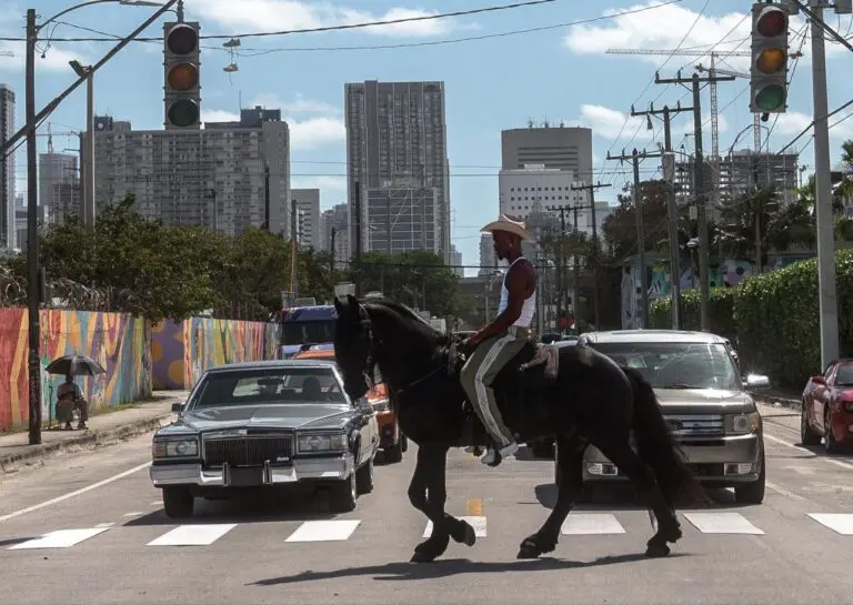 Jimmy Butler a cavallo a Miami
