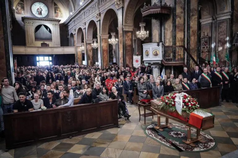 Funerali Matilde Lorenzi chiesa