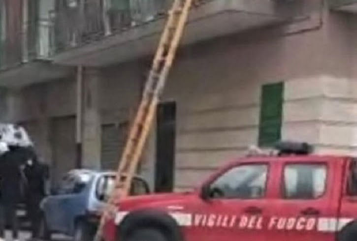 Giovinazzo, anziana trovata morta in casa: quartiere sotto shock